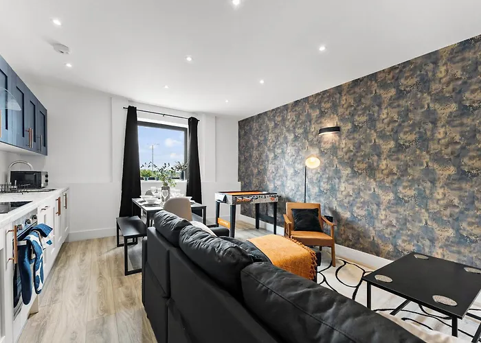 Stylish 2-Bedroom Flat In Norwich - Sleeps 6