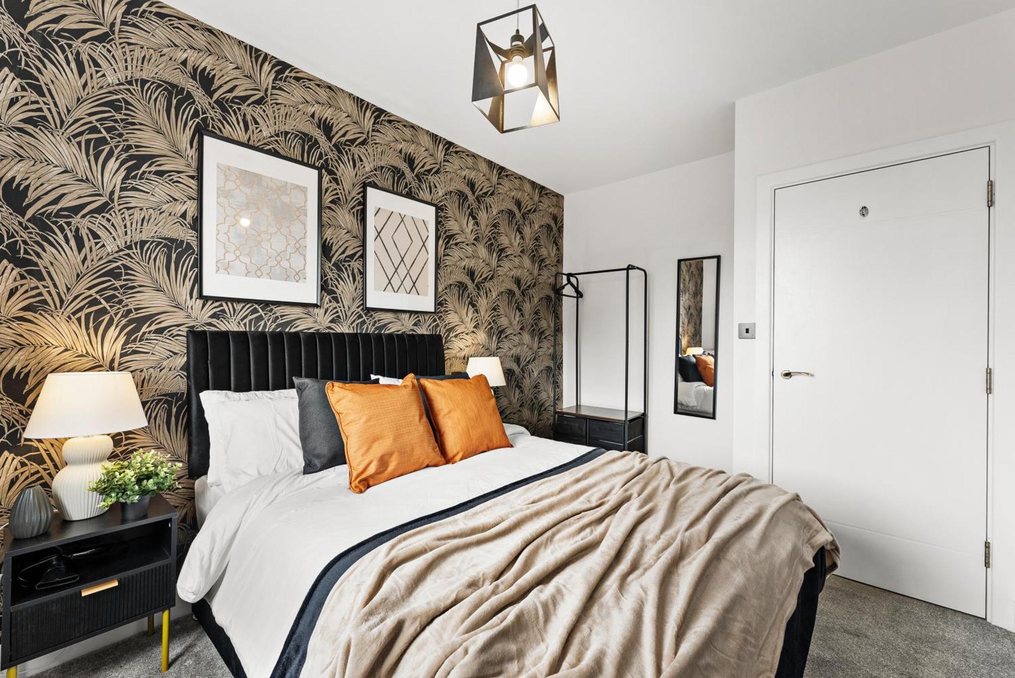 Stylish 2-bedroom Flat In - Sleeps 6 Apartment