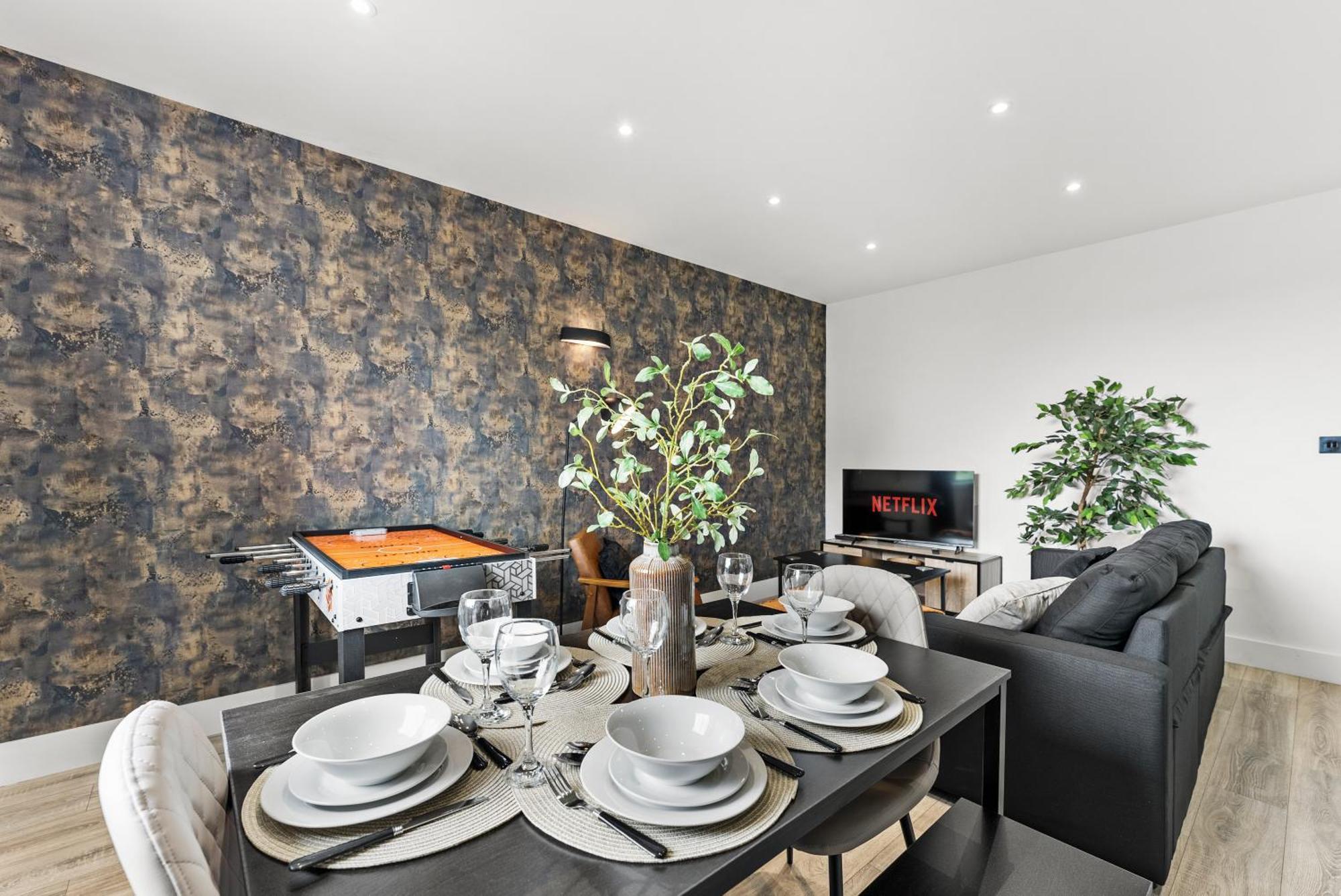 Stylish 2-bedroom Flat In - Sleeps 6 * Norwich