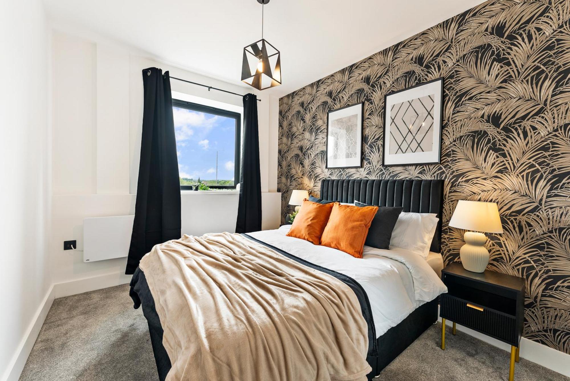 Apartment Stylish 2-bedroom Flat In - Sleeps 6