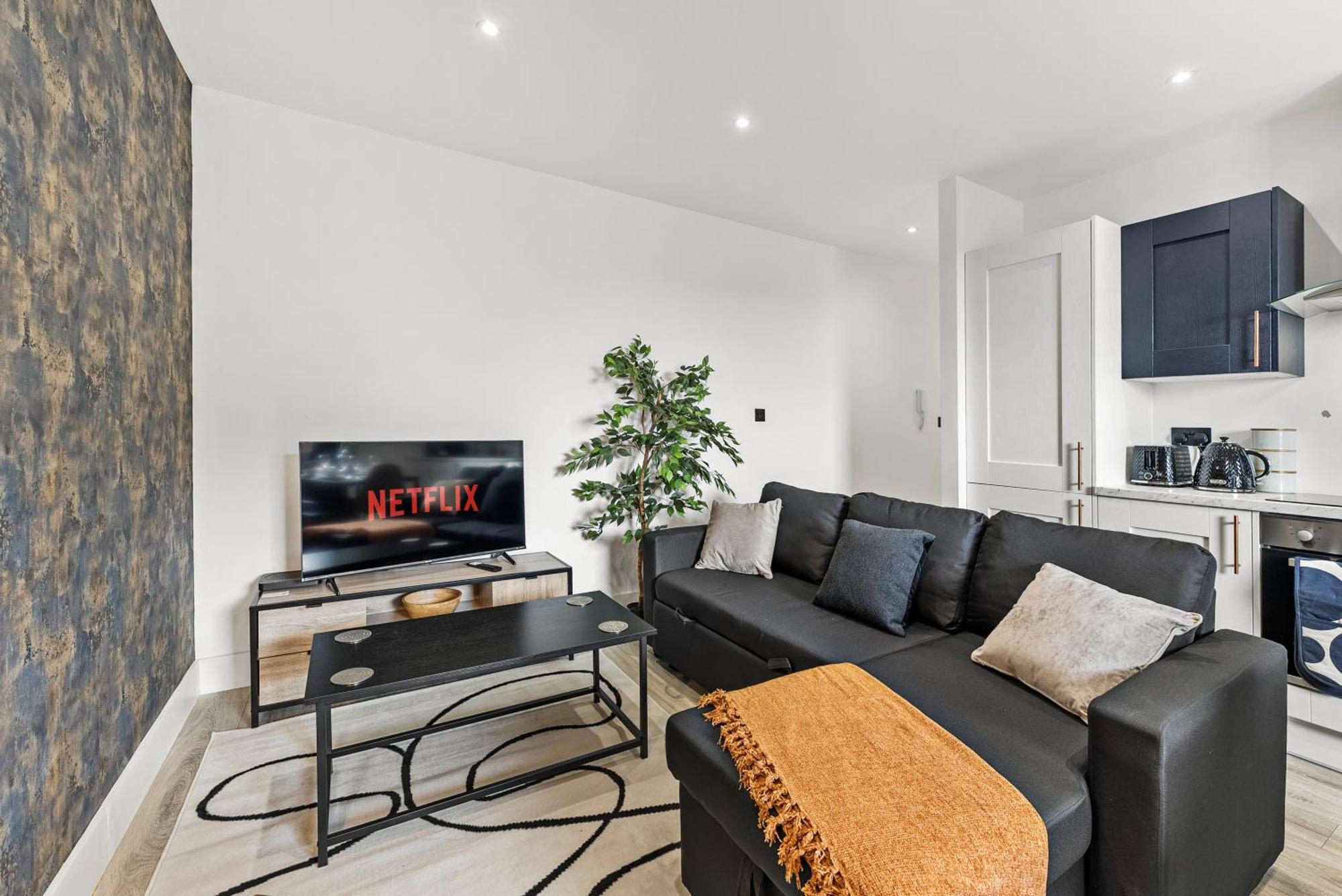 Stylish 2-bedroom Flat In - Sleeps 6 Norwich